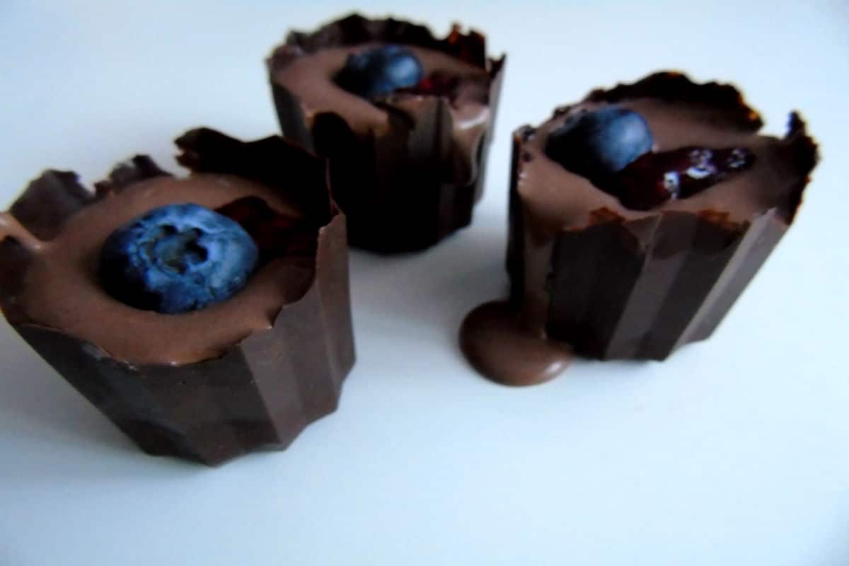 Cestas de chocolate negro y frambuesa