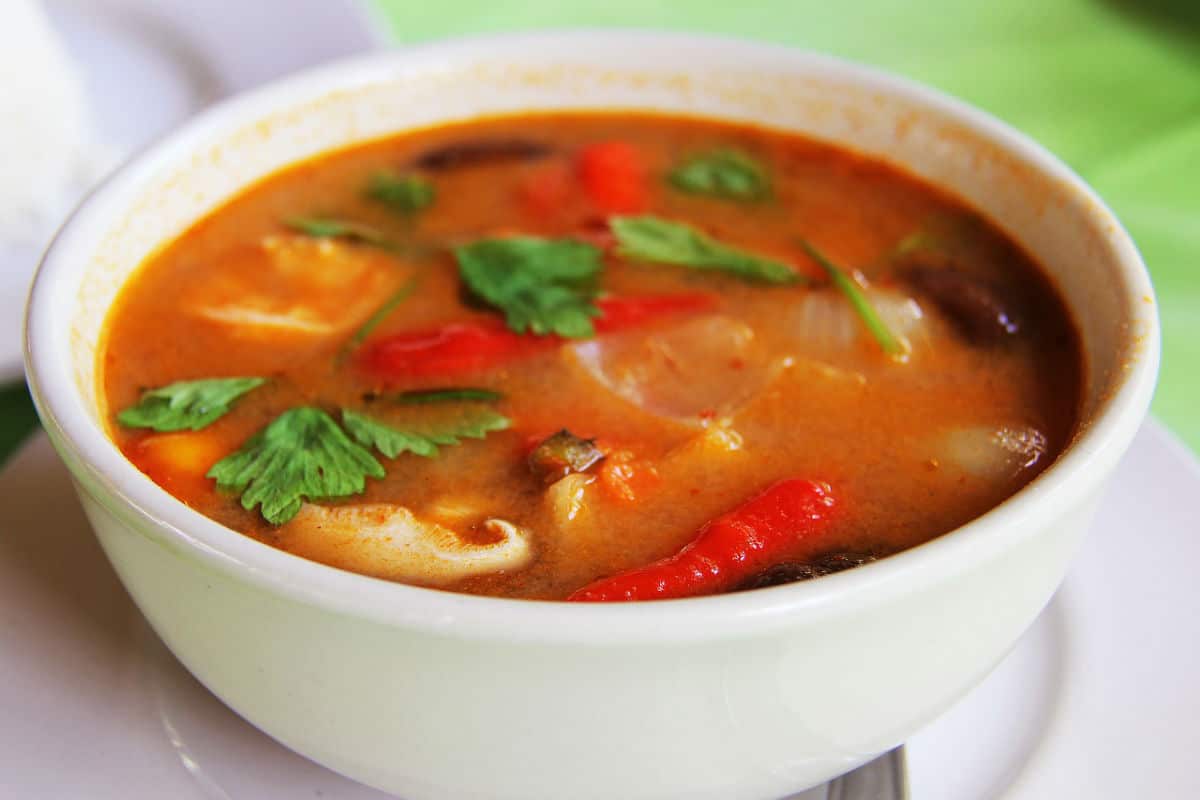 Pan naan y curry de gambas