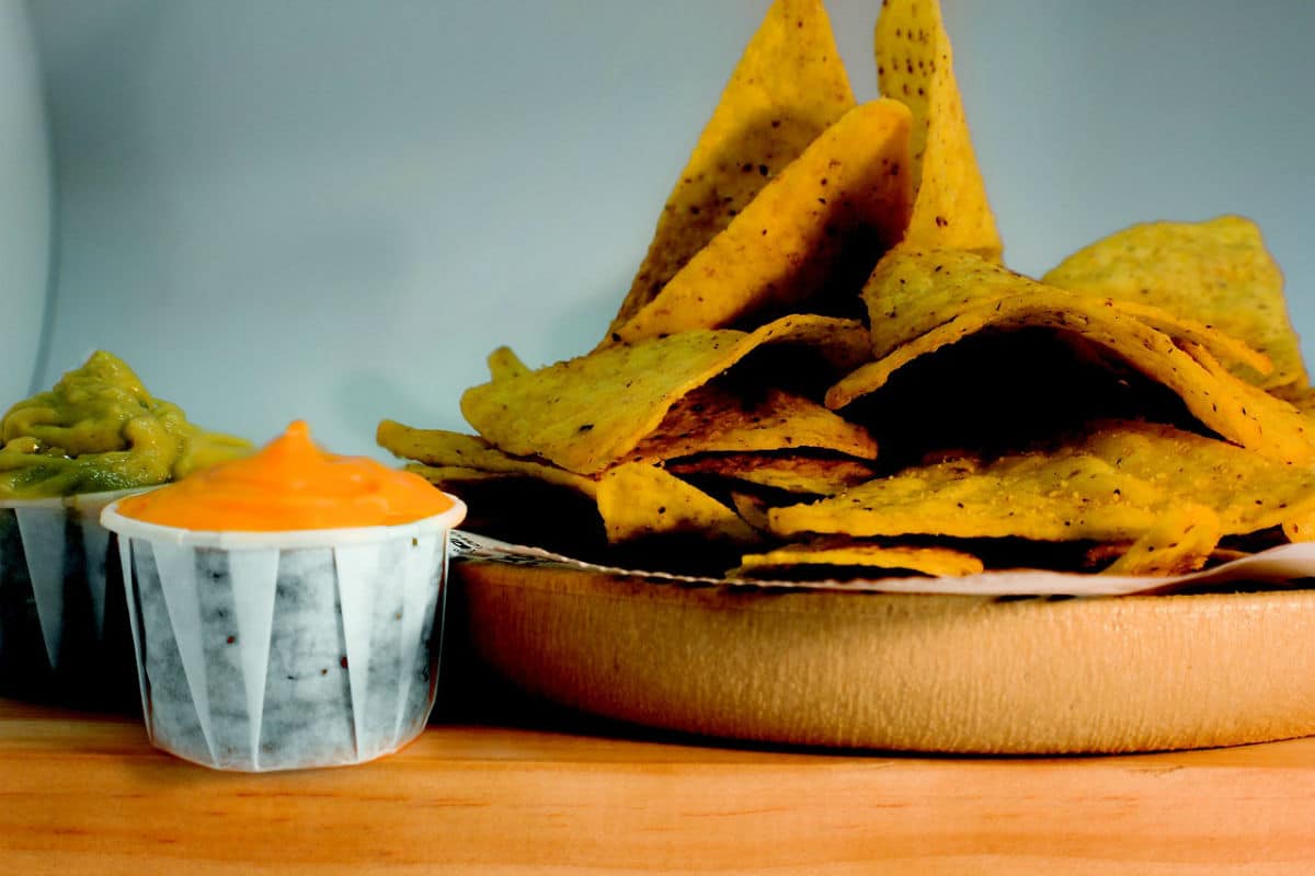 Salsa de no queso para nachos (sin gluten, sin lácteos, sin azúcar y vegana)
