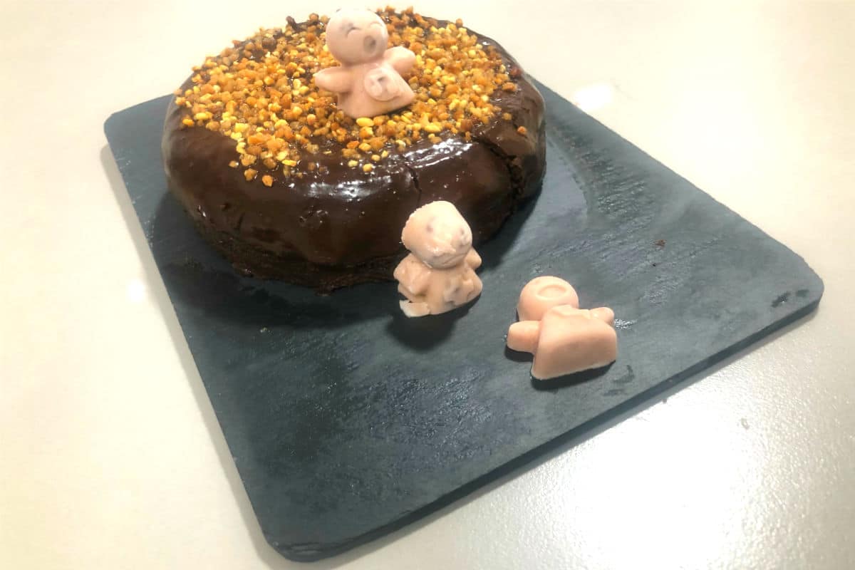 Pastel de mousse de chocolate (con ingrediente sorpresa). Sin gluten, sin lactosa, sin azúcar.